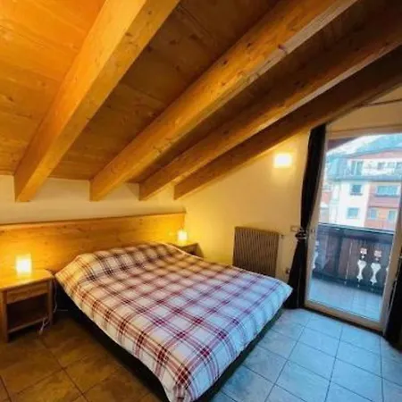 Apartman Dolomia Attic Bormio